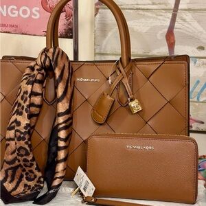 Michael Kors Woven Scarlet 3 piece set. NWT